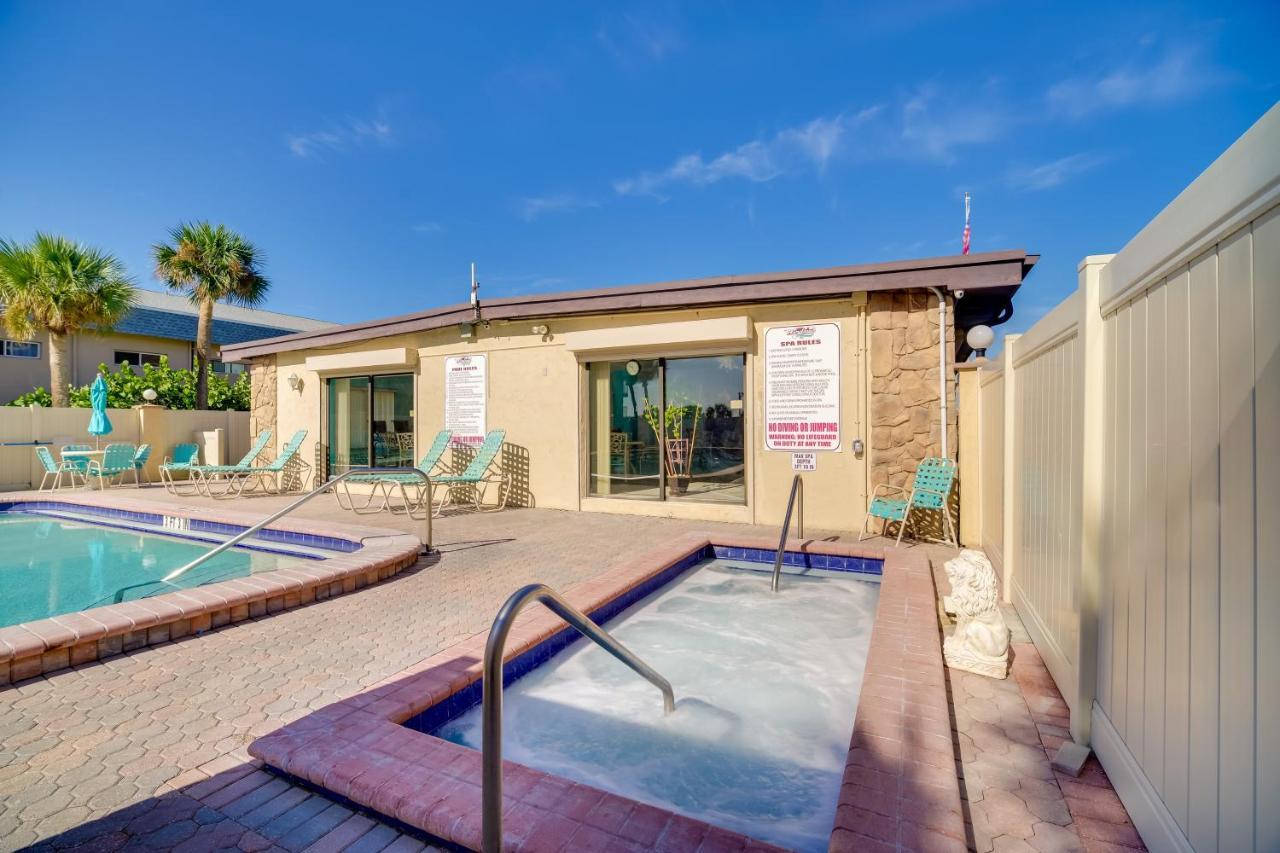 Cocoa With Community Pool And Hot Tub! Apartment