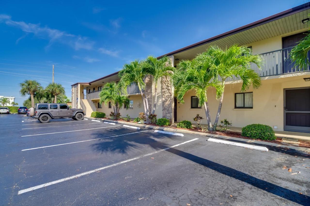 Cocoa With Community Pool And Hot Tub! Apartment