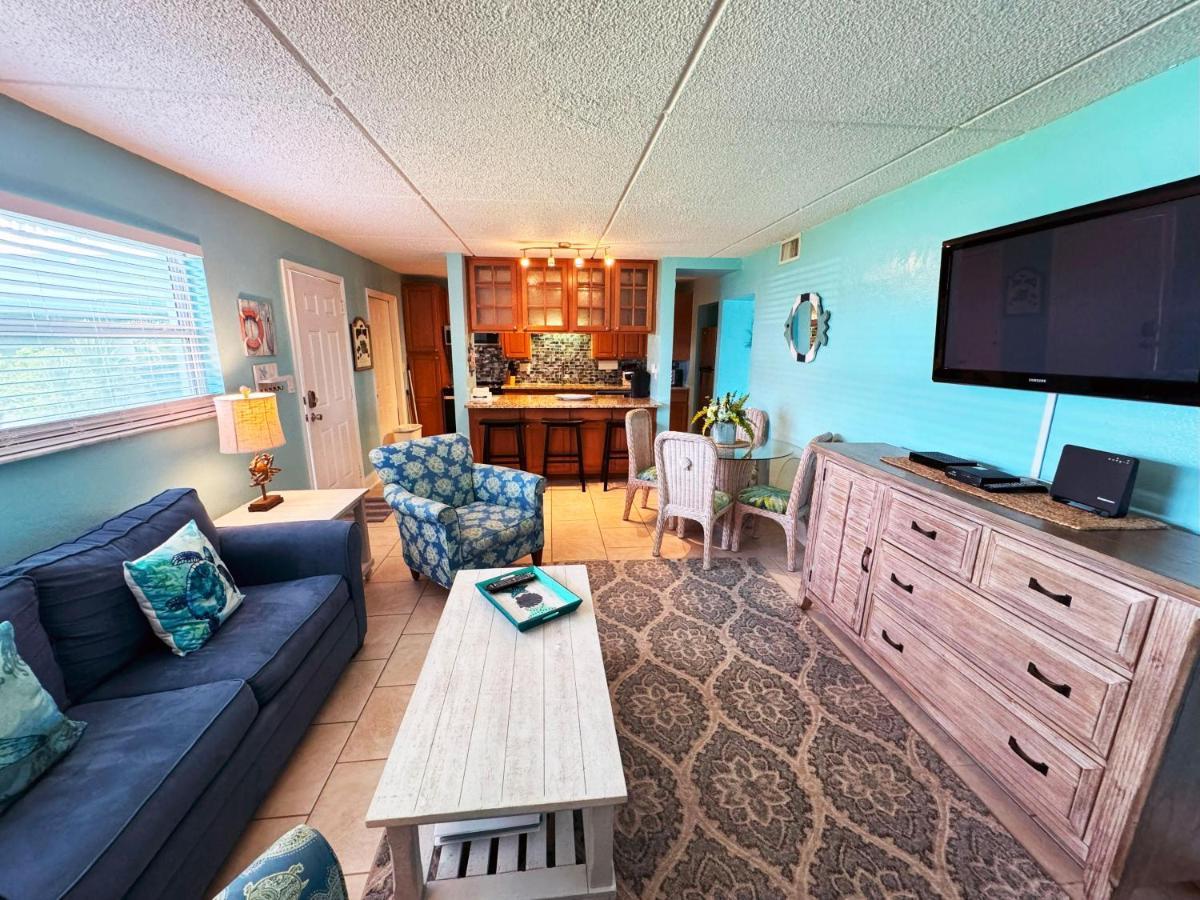 1 Bedroom Brisa Del Mar! Ground Floor Unit! Holiday home Cocoa Beach