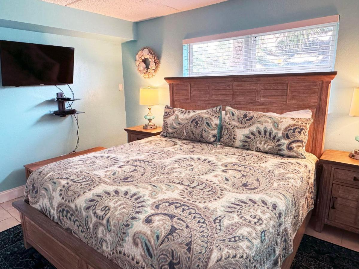 1 Bedroom Brisa Del Mar! Ground Floor Unit! *