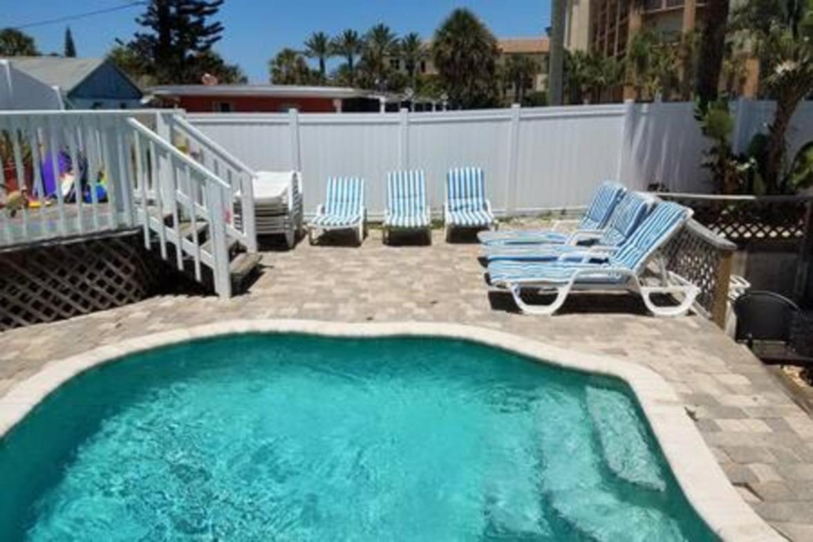 Large Oceanfront Wpool 8br Sleeps 24 Holiday home *