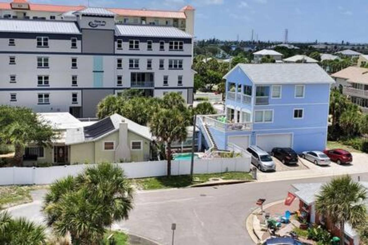 Large Oceanfront Wpool 8br Sleeps 24 Cocoa Beach
