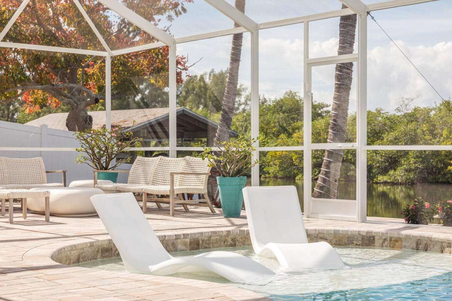 The Pearl - Pool W Screen On Canal - Boat Cocoa Beach