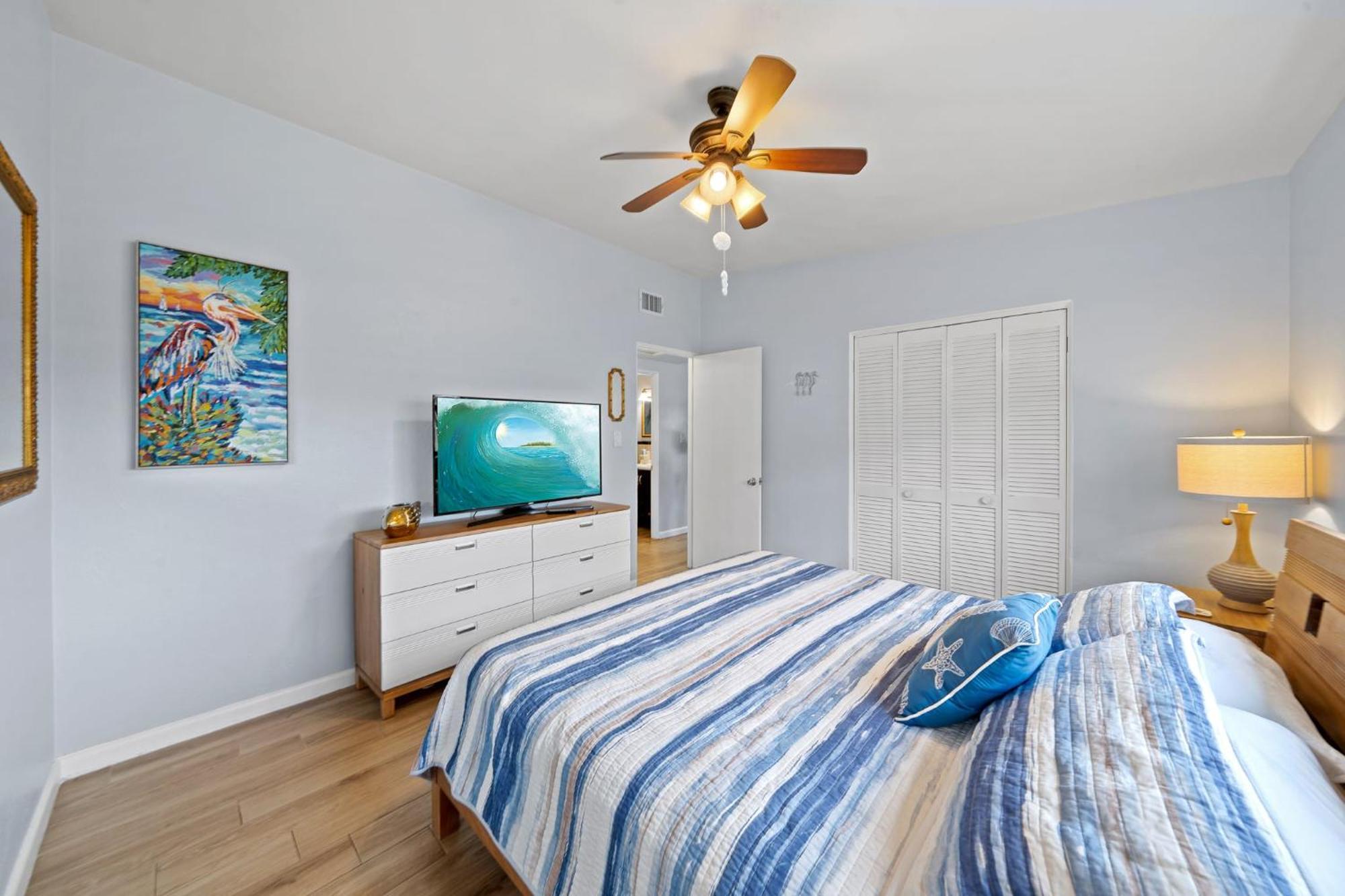 Apartment Downtown - Walk To The & Restaurants