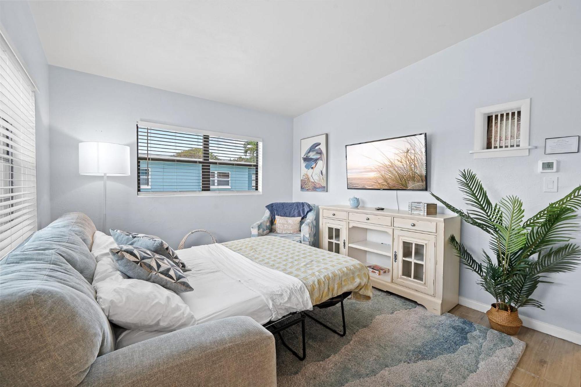 Apartment Downtown - Walk To The & Restaurants *