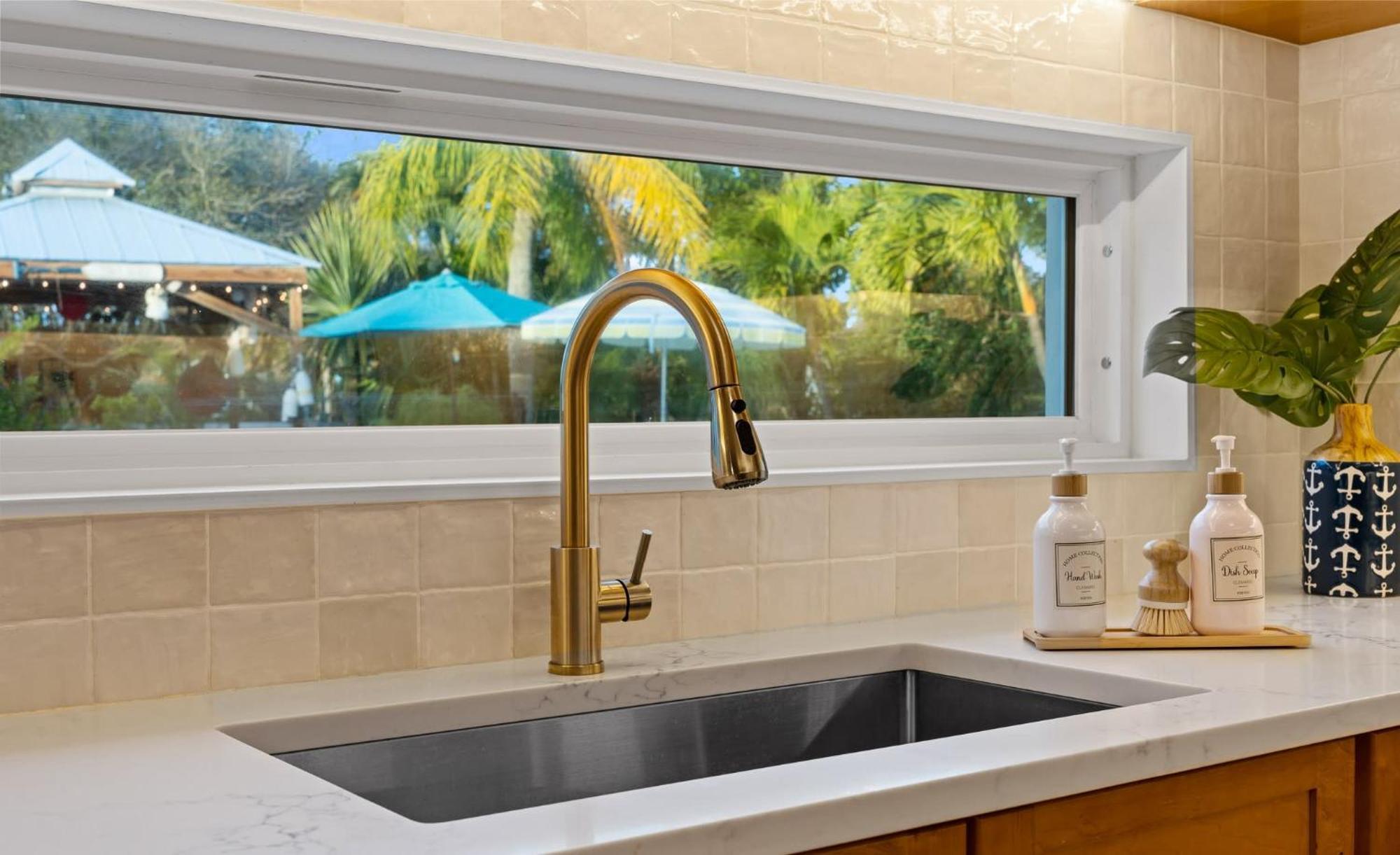 Holiday home Skipper's Landing - 4 Bedroom With Heated Pool