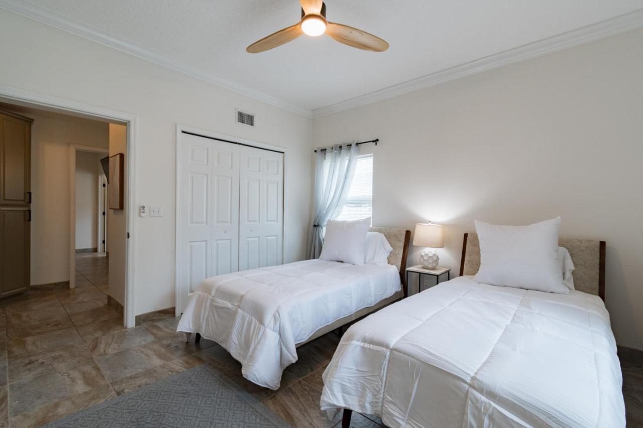 Luxury 2bd 2bth 5 Holiday home