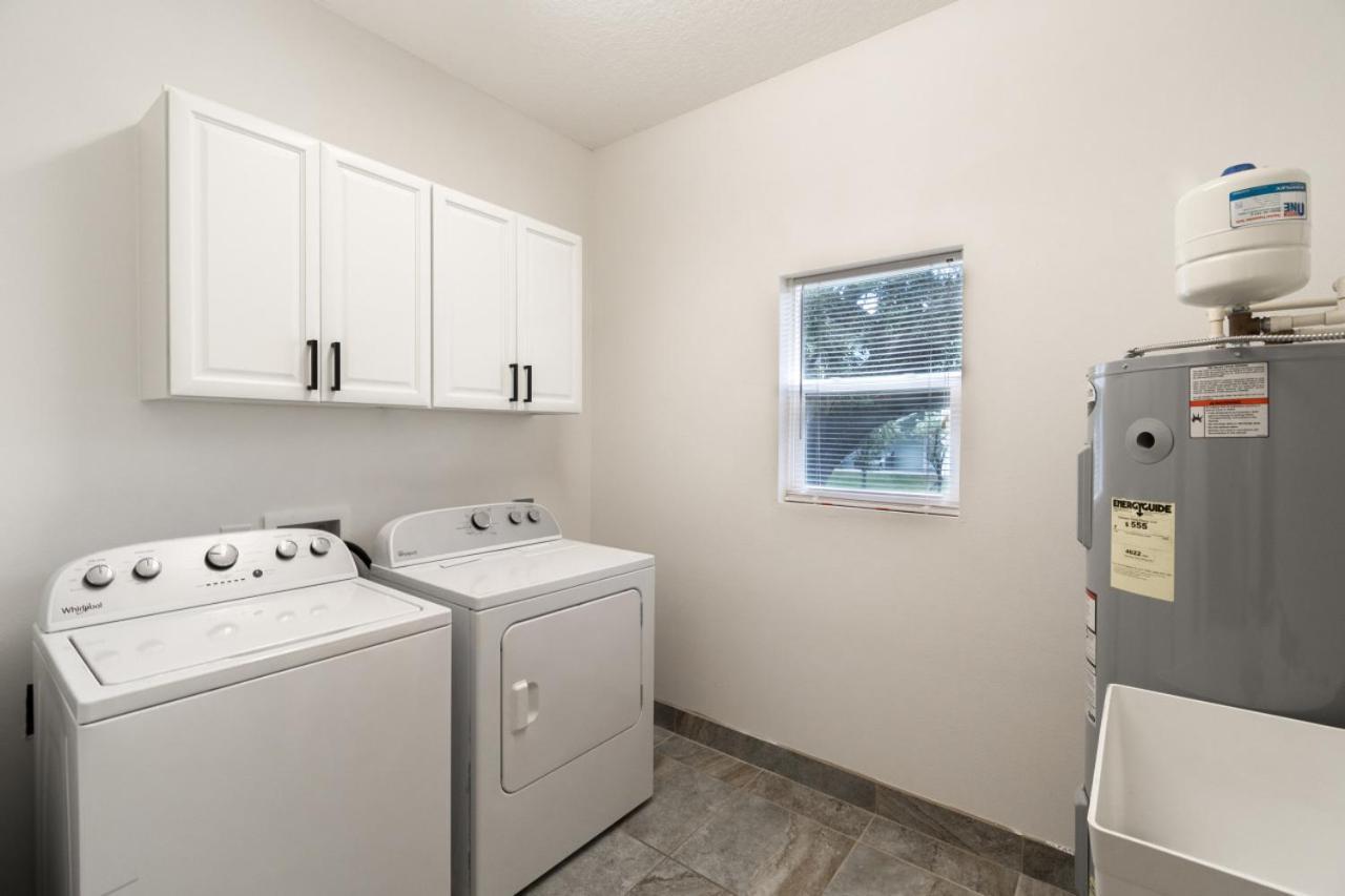 Luxury 2bd 2bth 5 *