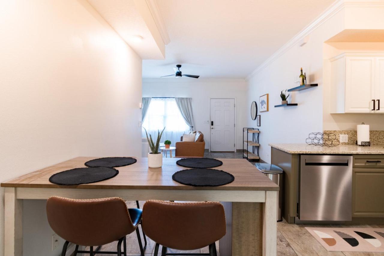 Luxury 2bd 2bth 5 Cocoa Beach