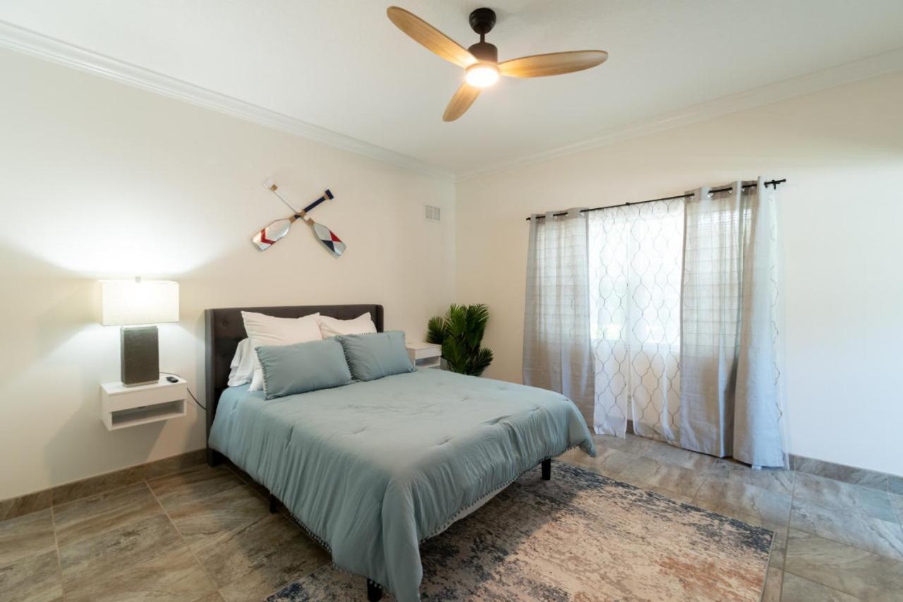 Luxury 2bd 2bth 5 Holiday home Cocoa Beach