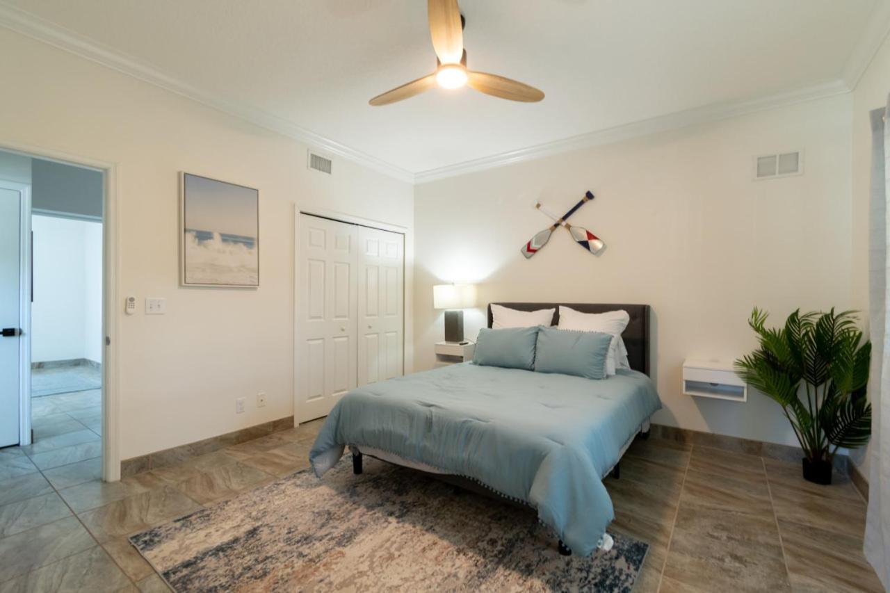 Luxury 2bd 2bth 5