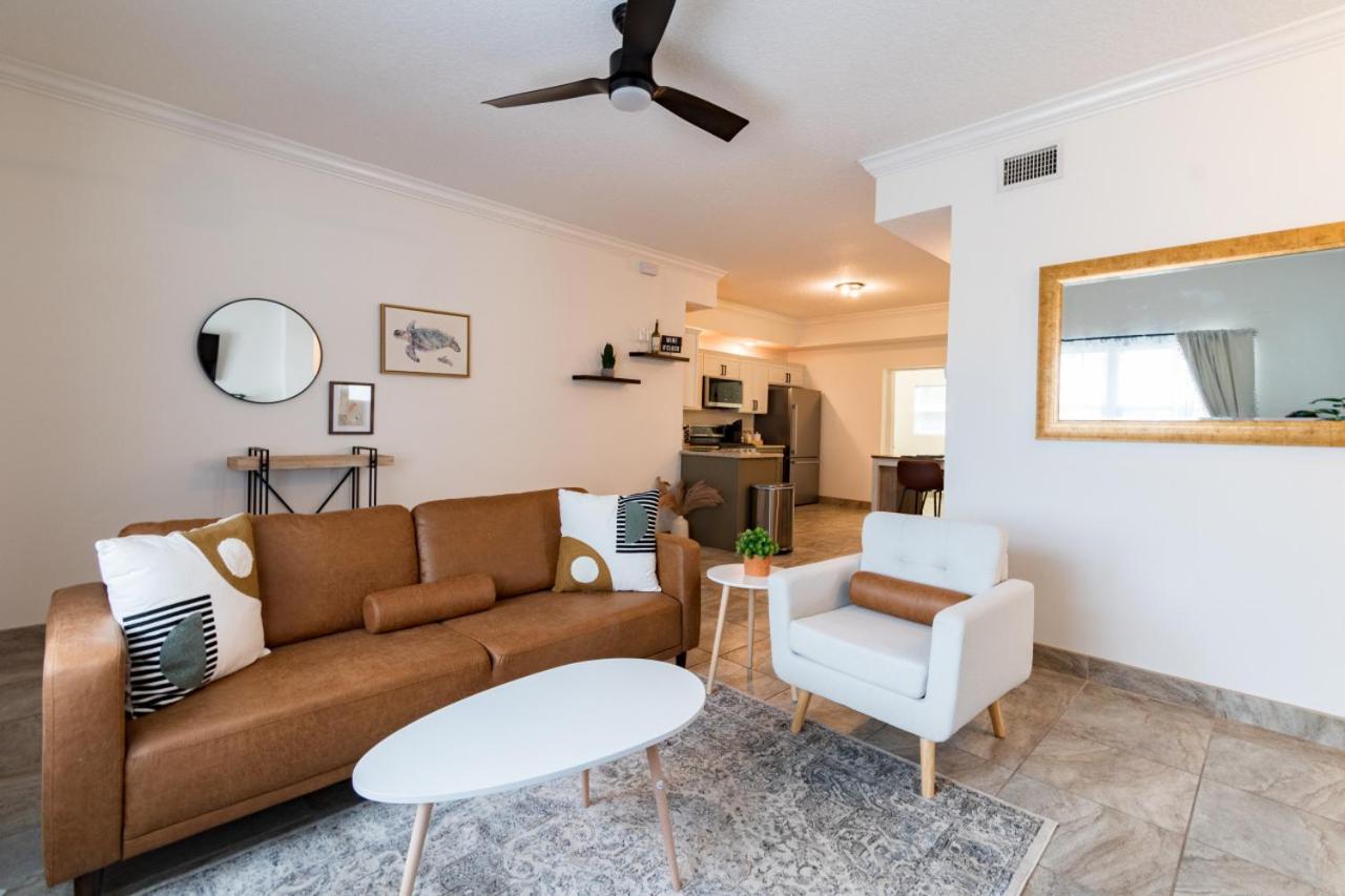 Luxury 2bd 2bth 5 *