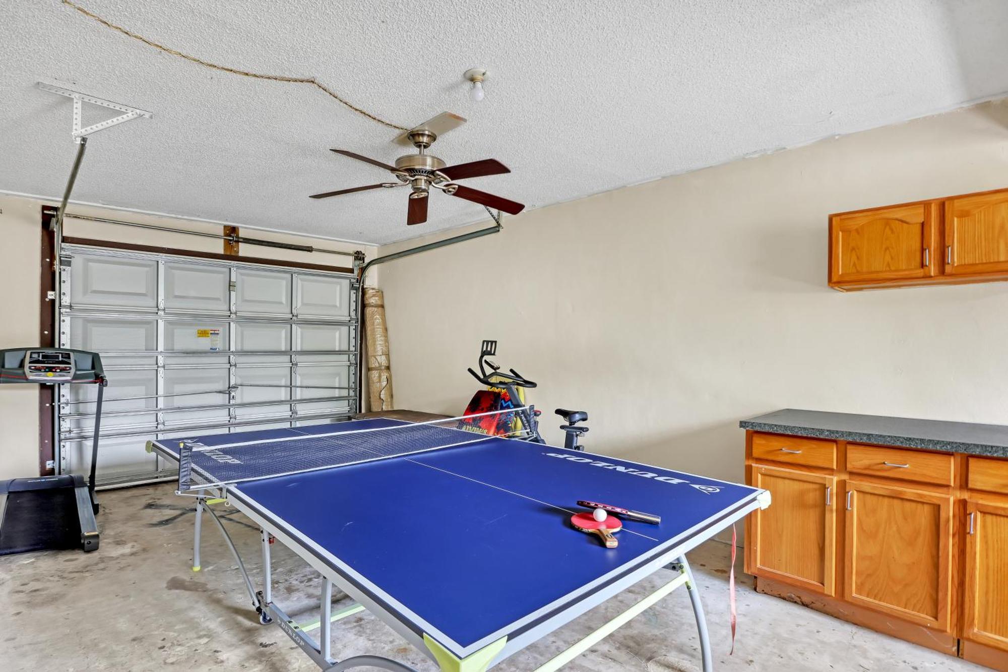 Spacious Townhome 5 Mins Walk To Holiday home Cocoa Beach
