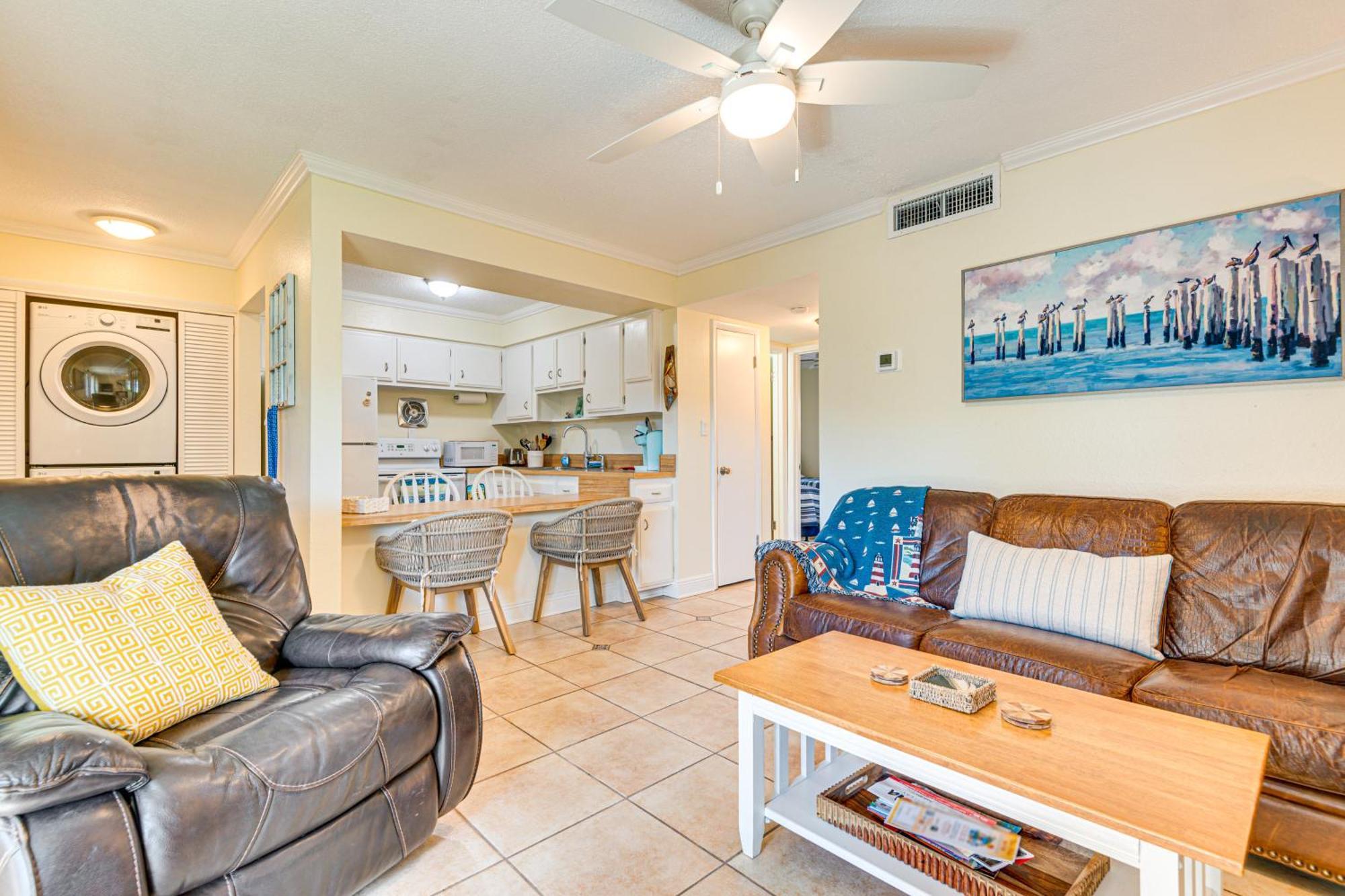 Apartment Cute Cocoa With Pool And Access! *