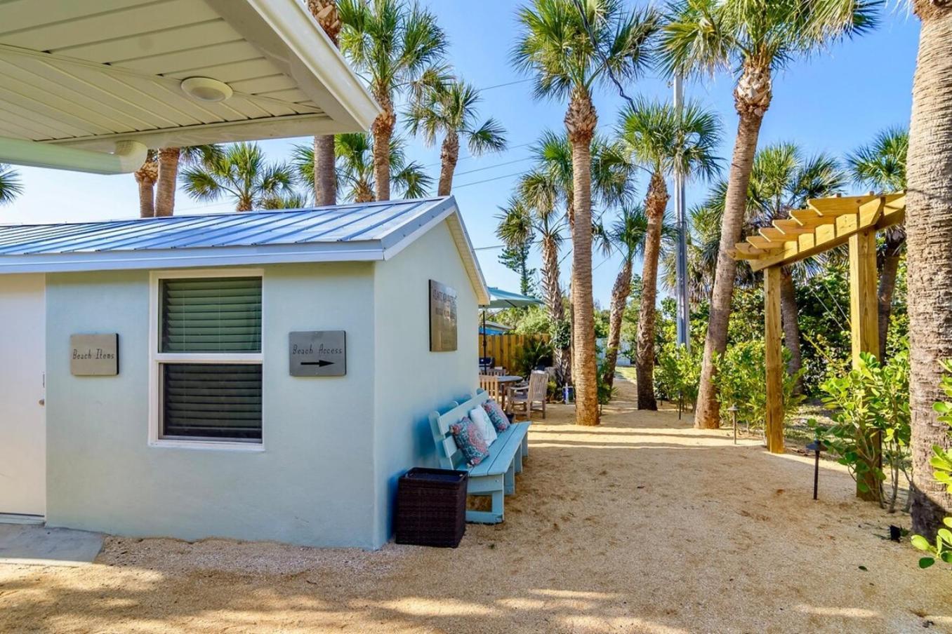 Boutique Vacation Complex At Beach Cocoa Beach