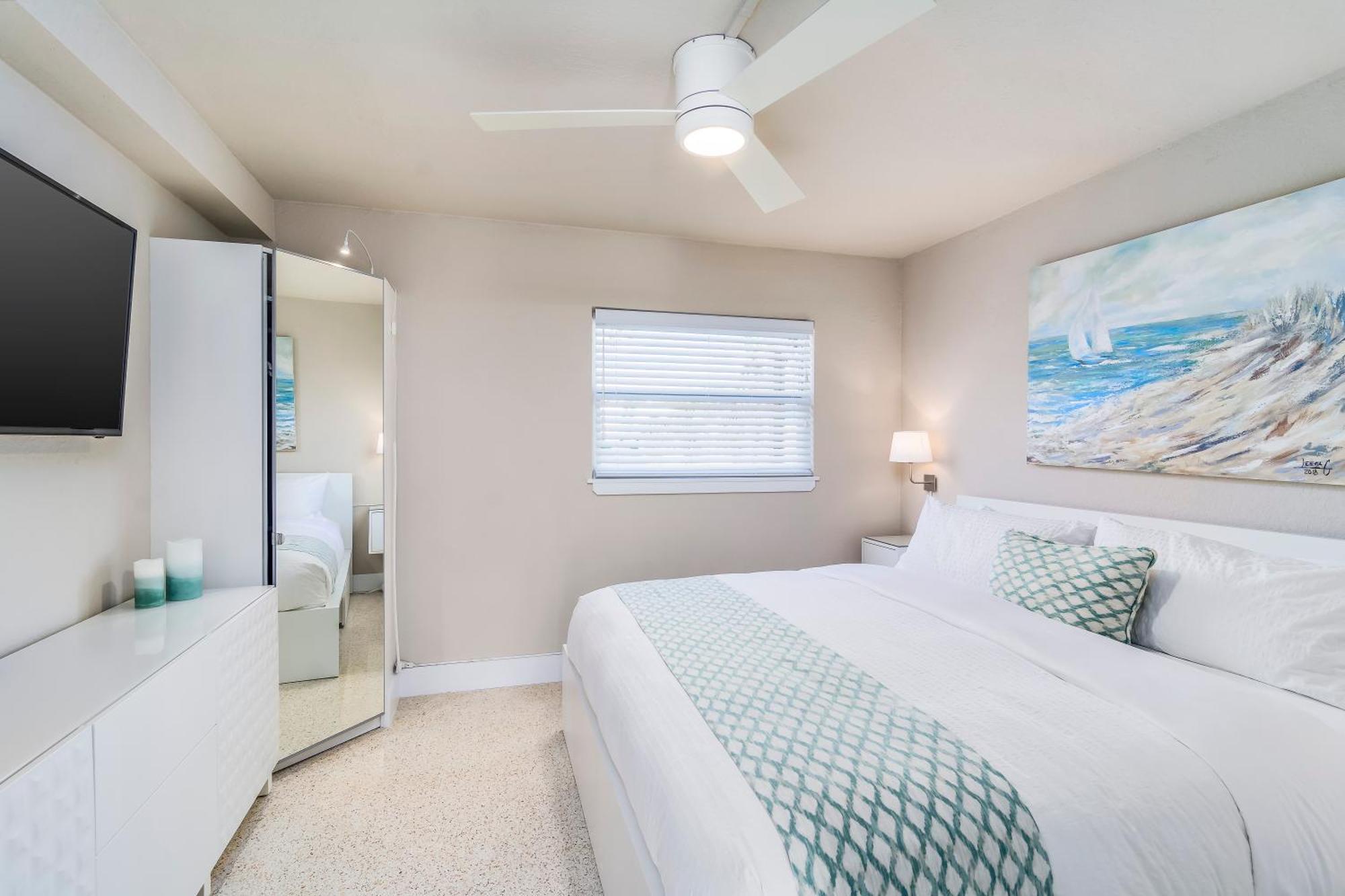Boutique Vacation Complex At Beach *