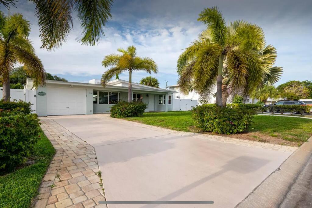 Coral Pool & & Golf Holiday home