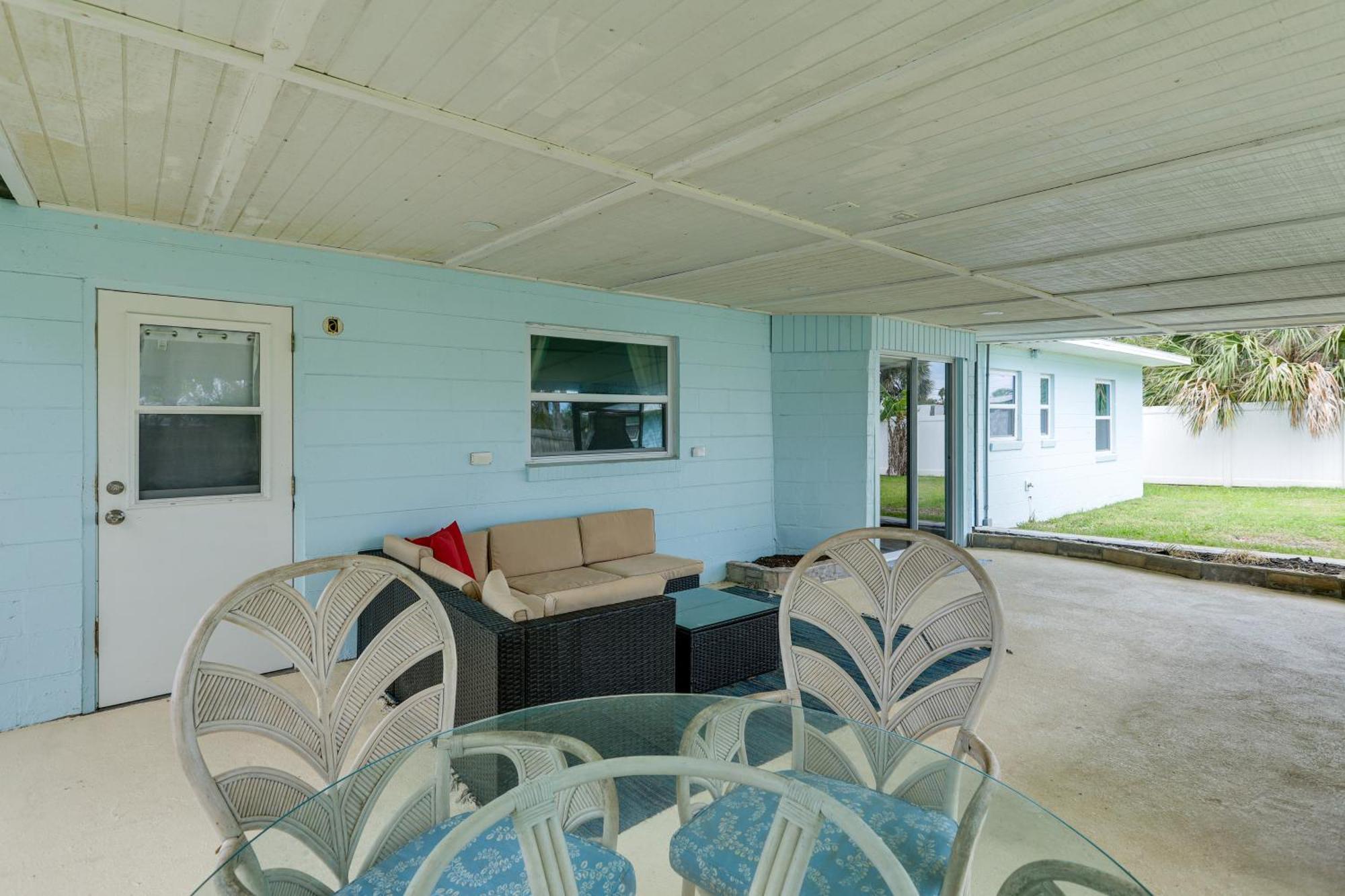 Pet-friendly Cocoa Walk To Beach! Holiday home