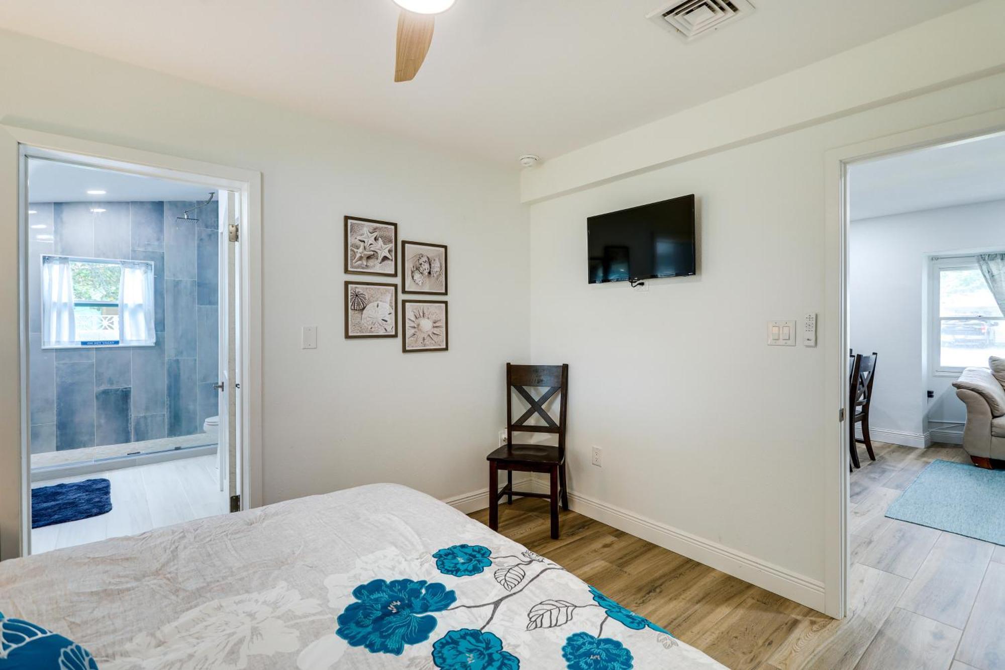 Pet-friendly Cocoa Walk To Beach! Holiday home *
