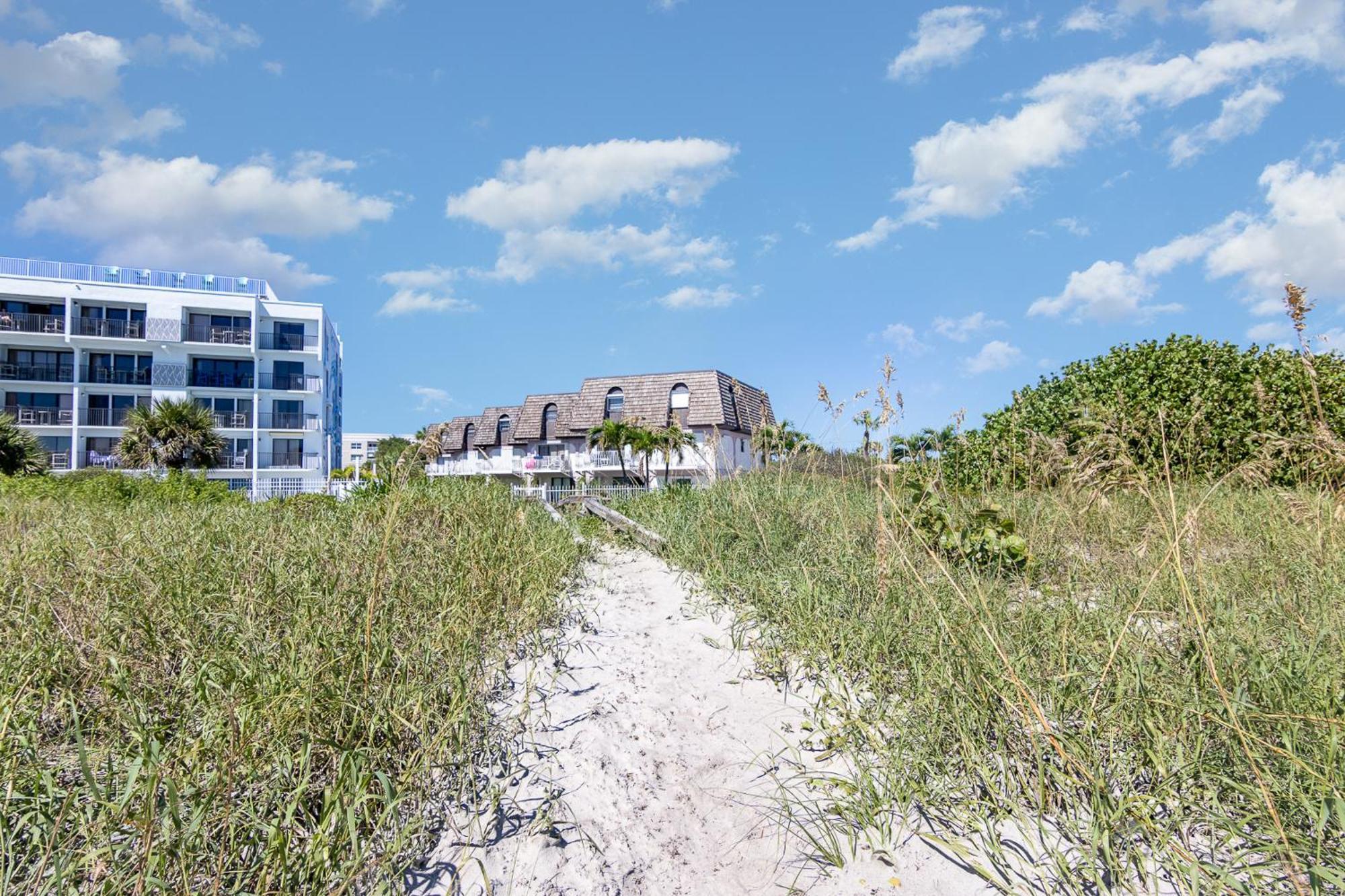 Ocean Front By Cocoa Pier * Cocoa Beach