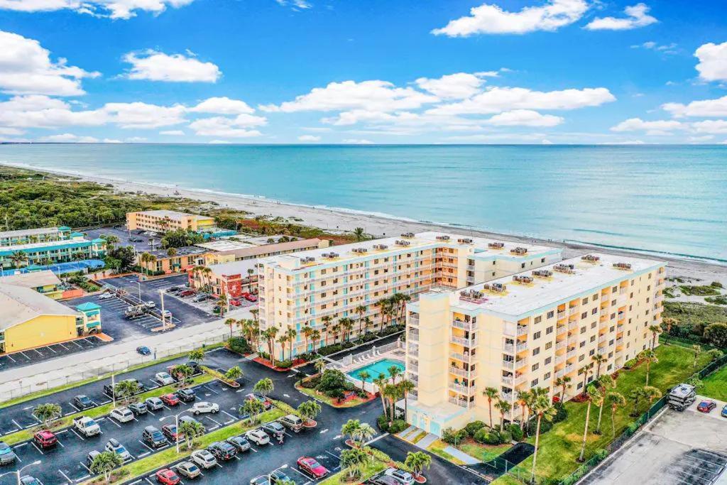 Holiday home Sandcastles 2br2ba Cocoa Ocean Views! *