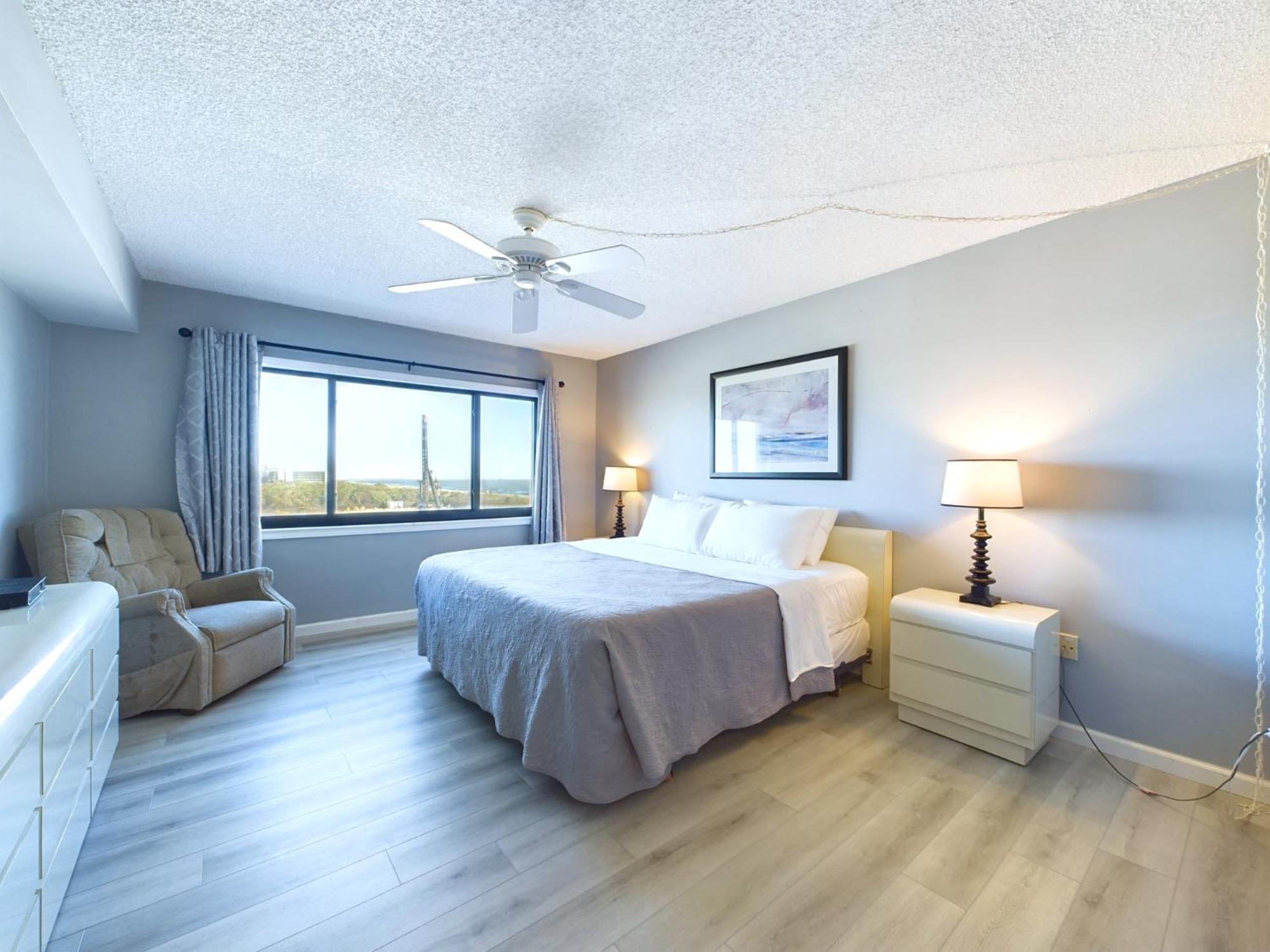 Sandcastles 2br2ba Cocoa Ocean Views! * Cocoa Beach