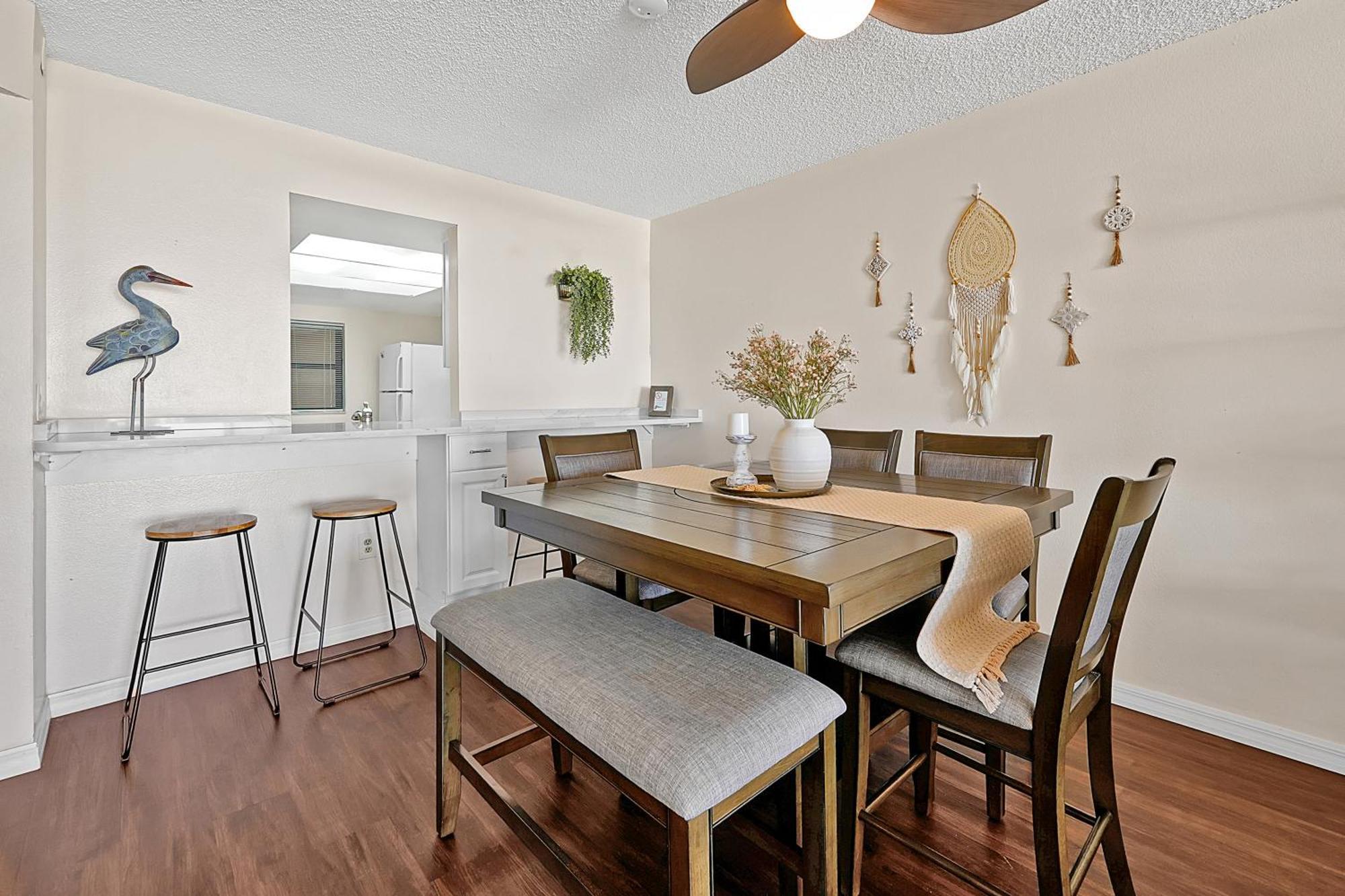 Apartment Direct Oceanfront With Amazing Views Near Cocoa *