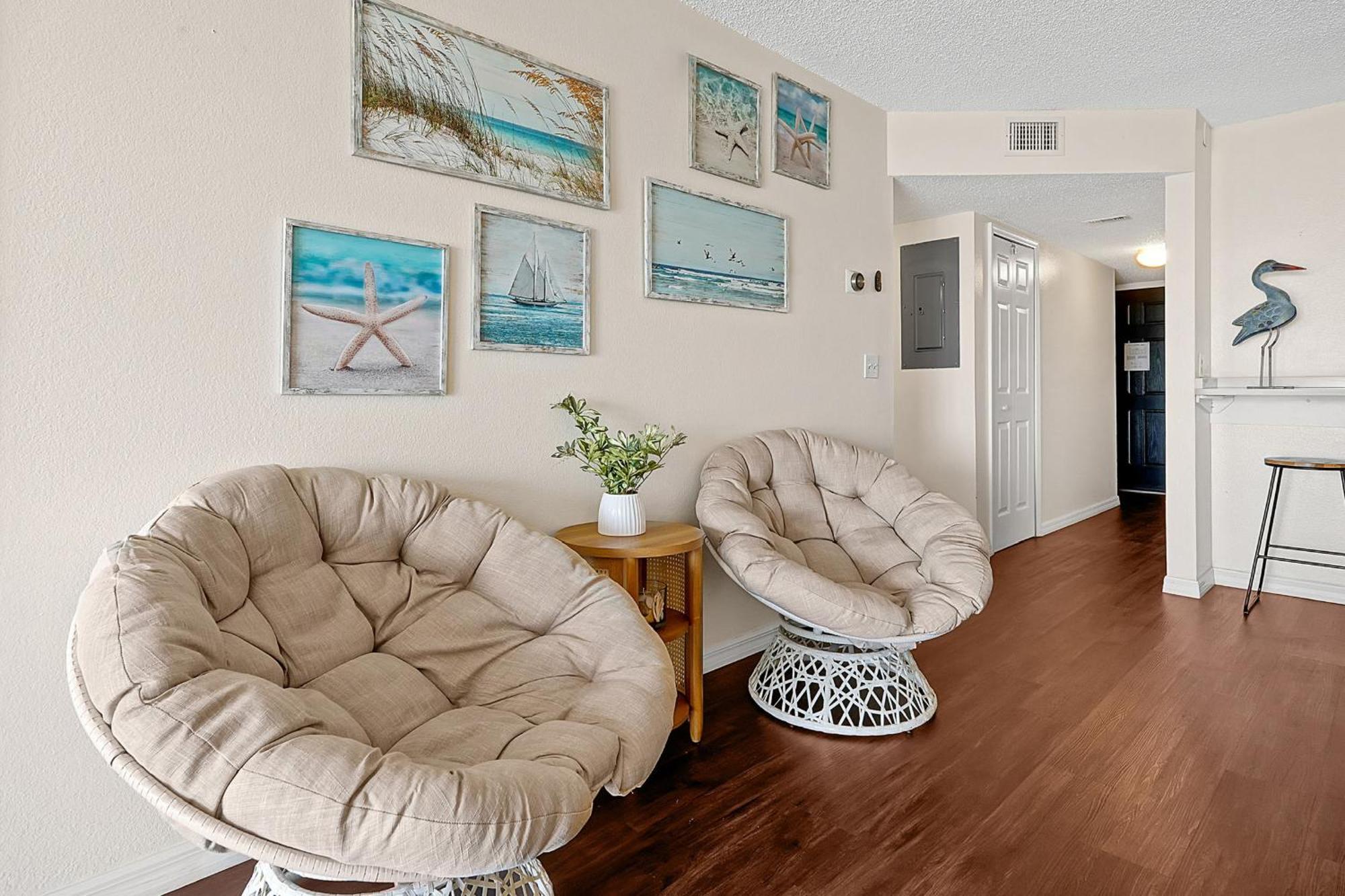 Apartment Direct Oceanfront With Amazing Views Near Cocoa *