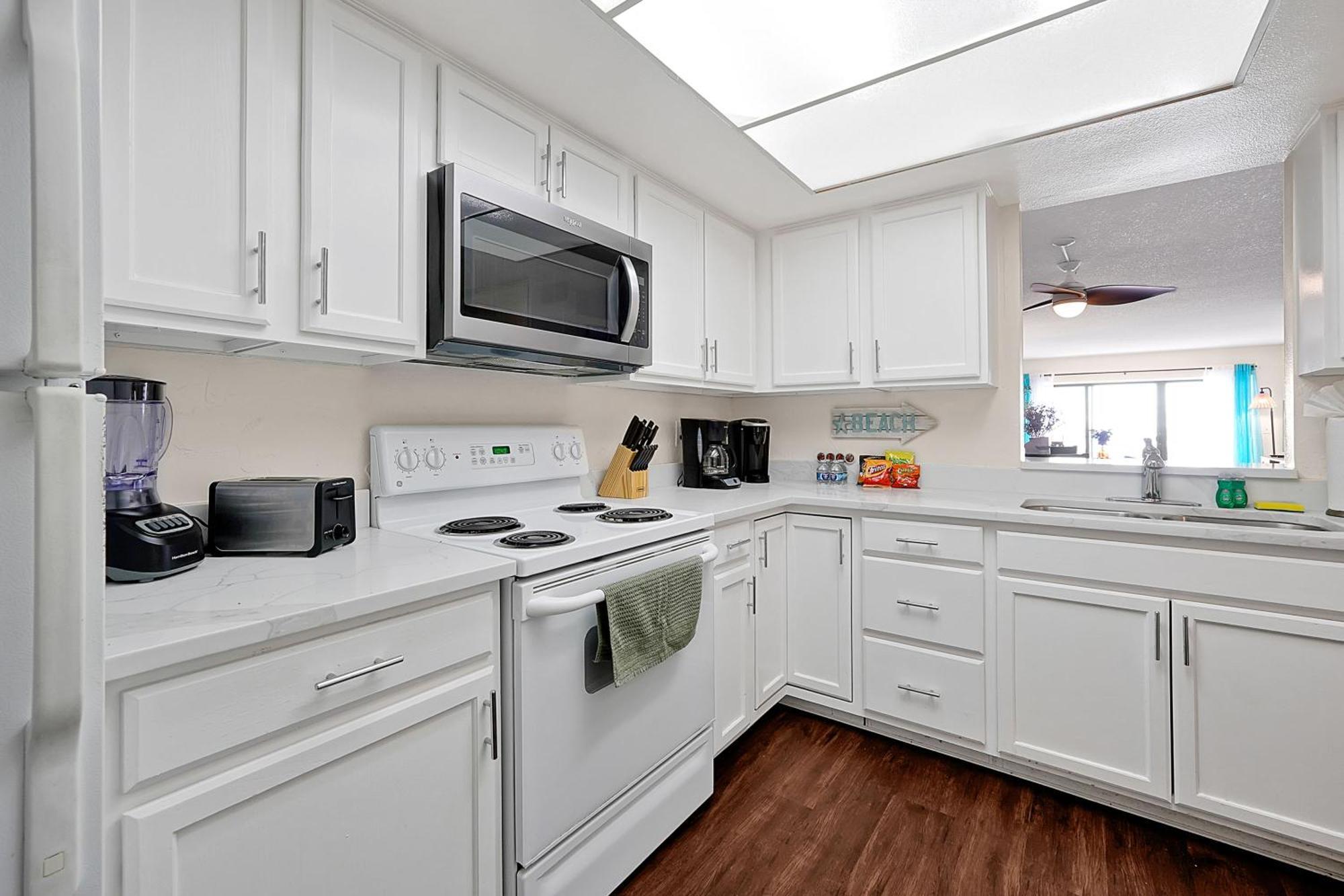 Apartment Direct Oceanfront With Amazing Views Near Cocoa Cocoa Beach