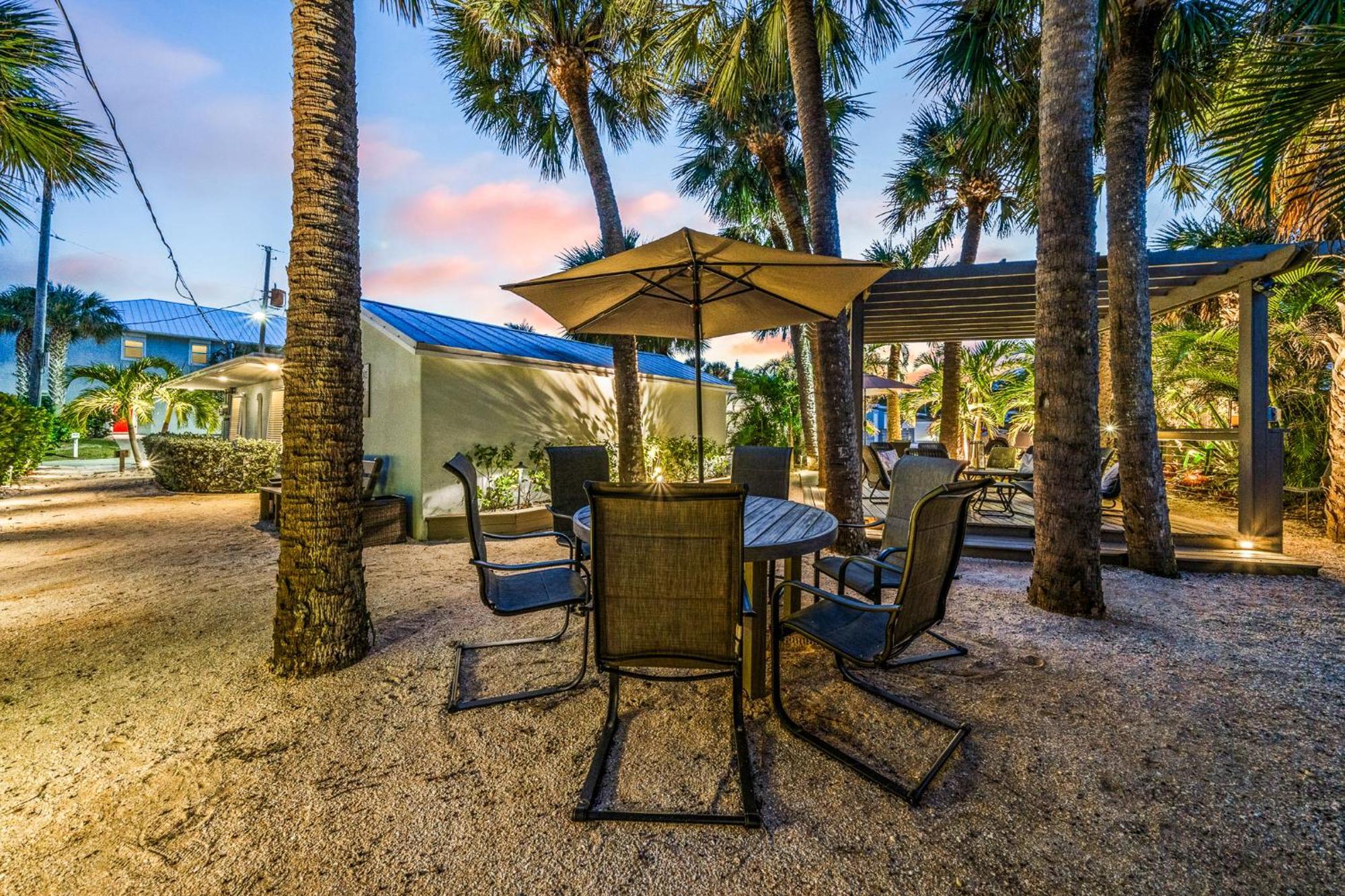 Wonderful Place Wprivate Patio Next To The Apartment Cocoa Beach