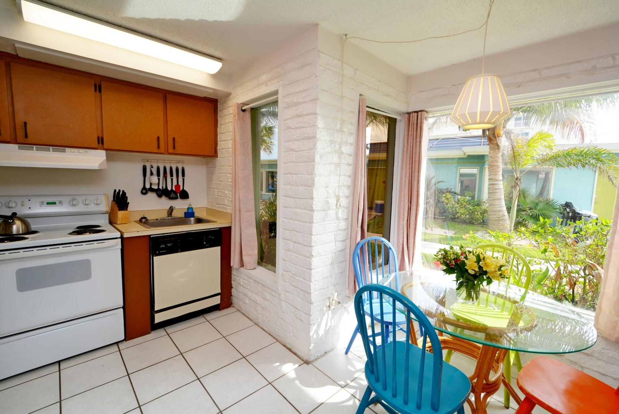 Holiday home Unit 112 Courtyard In Oceanfront Complex