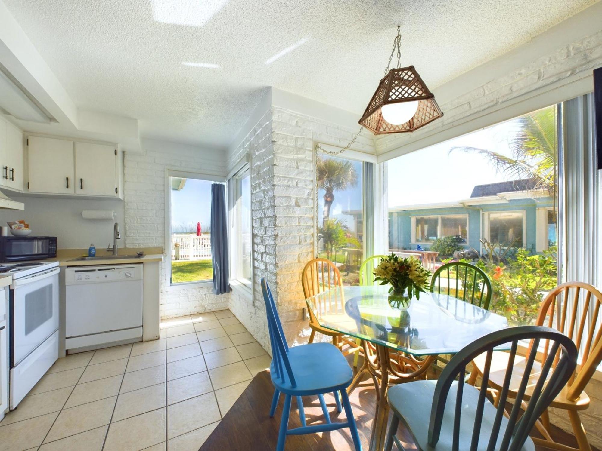 Holiday home Unit 116 Courtyard In Oceanfront Complex