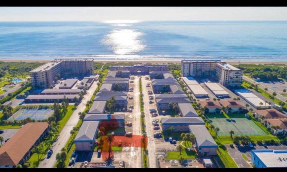 Tropical Paradise At Diplomat