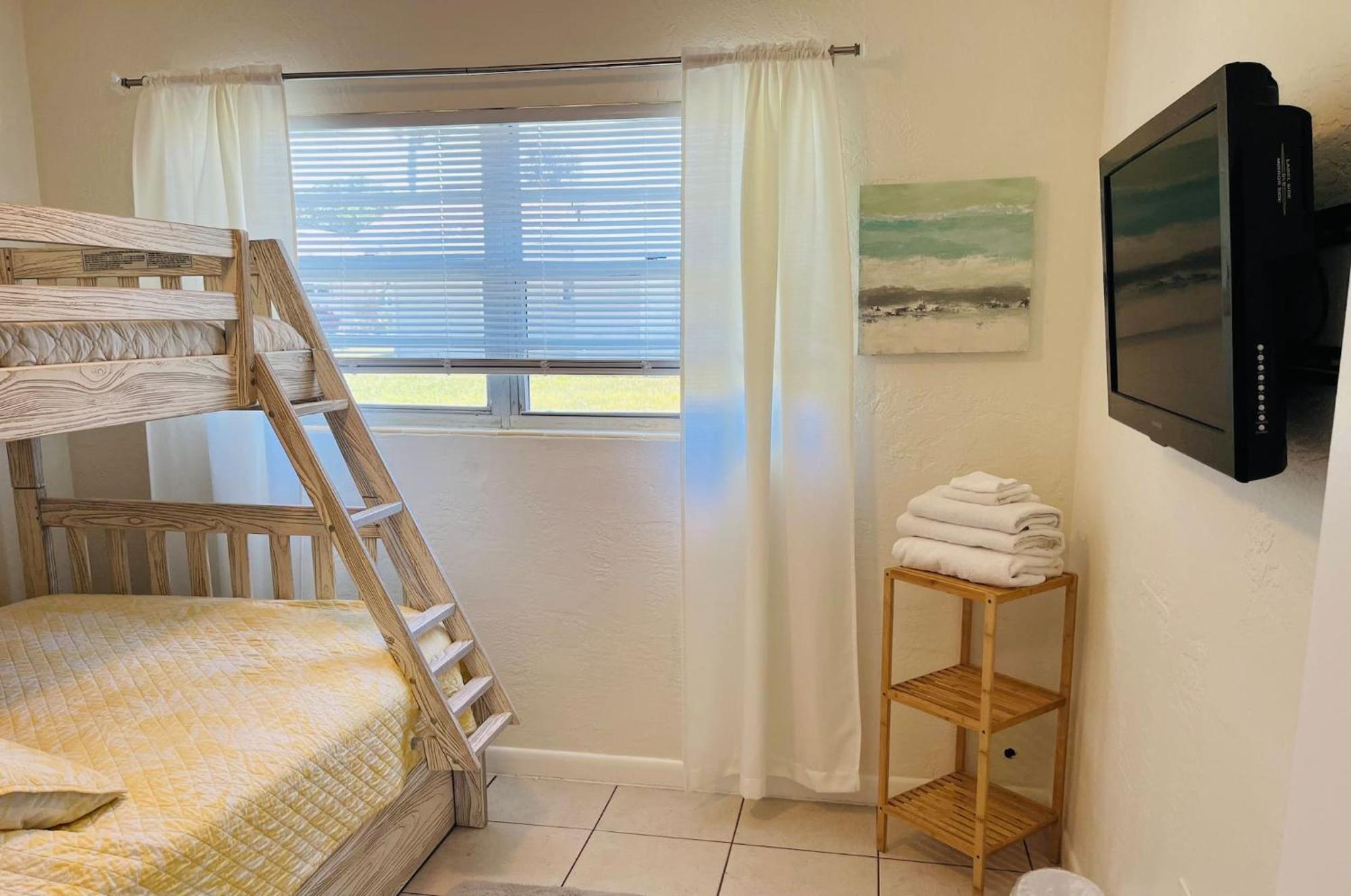 Holiday home Cozy Coastal Retreat With Porch, Steps To Cocoa Beach