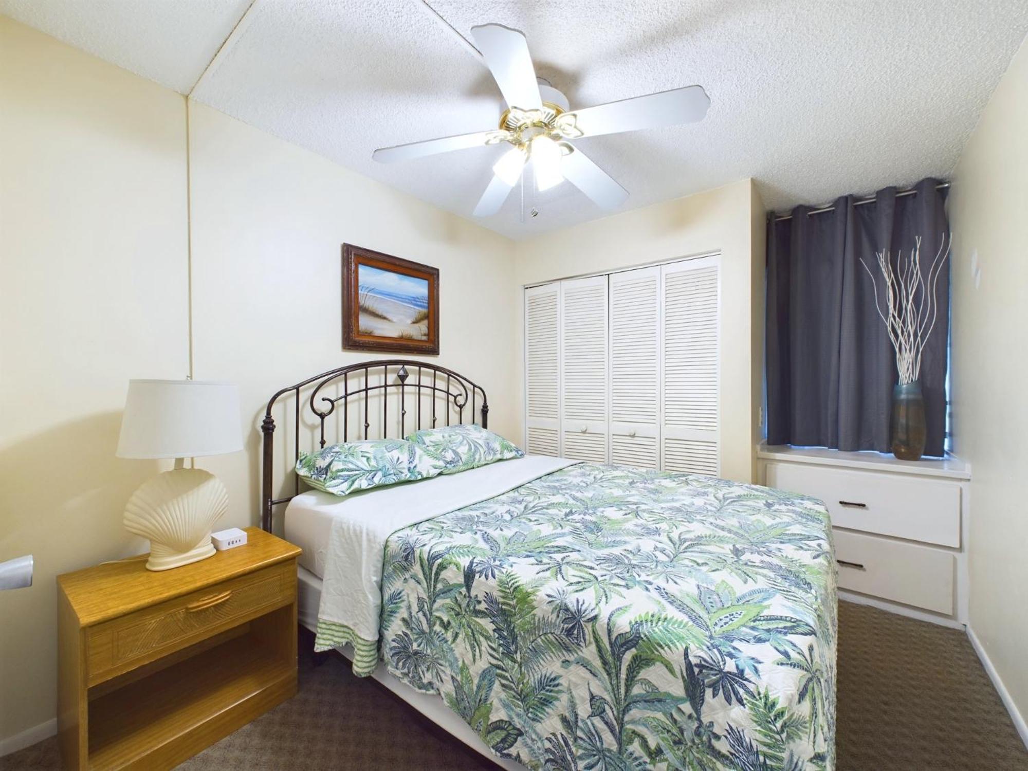 Apartment Unit 103 -1br At Oceanfront Complex With Pool *