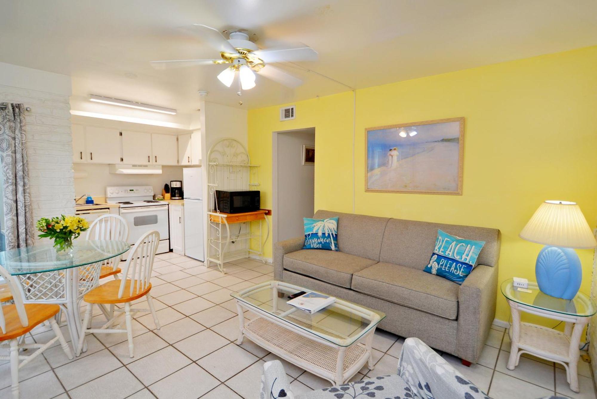 Unit 111- 2br With Heated Pool And Hot Tub