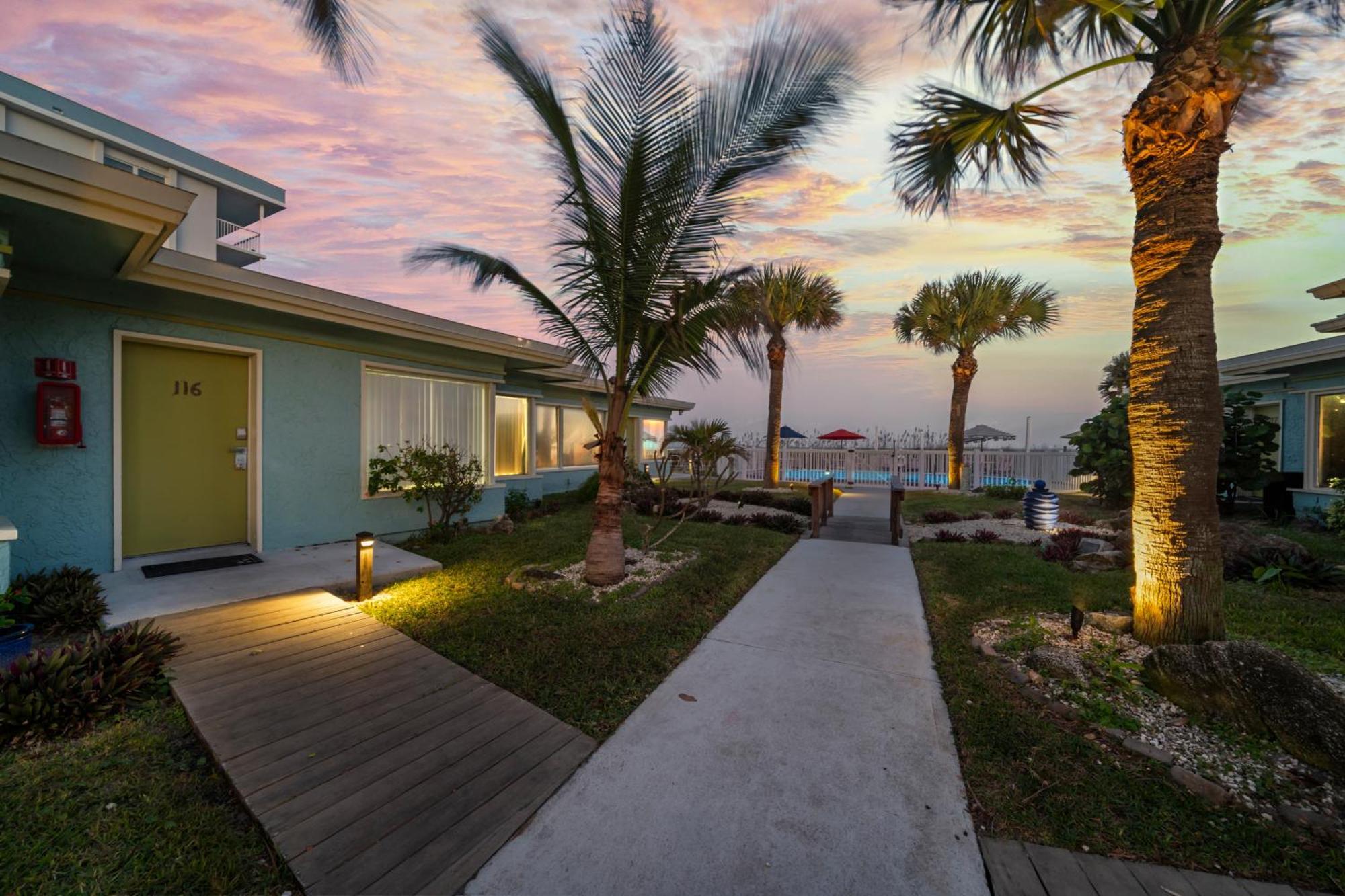 Unit 111- 2br With Heated Pool And Hot Tub *