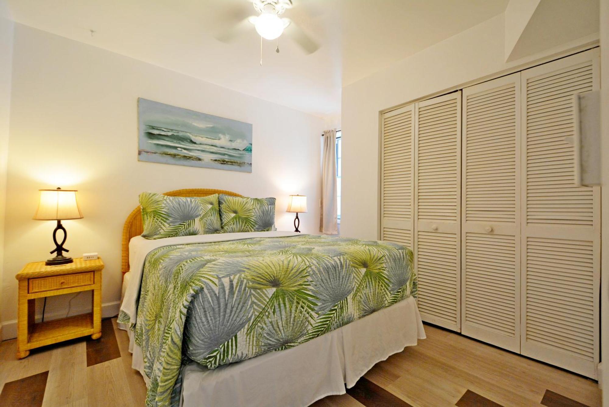 Unit 113 - Oceanfront Unit -2br1ba Heated Pool! *