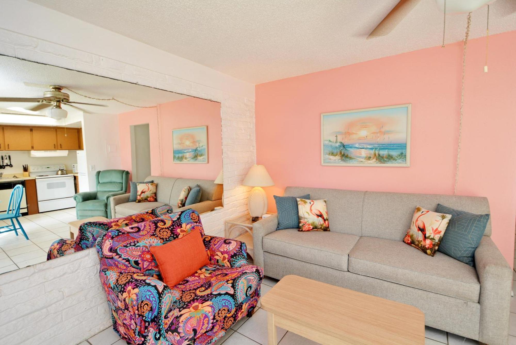 Unit 112 Courtyard In Oceanfront Complex Holiday home Cocoa Beach