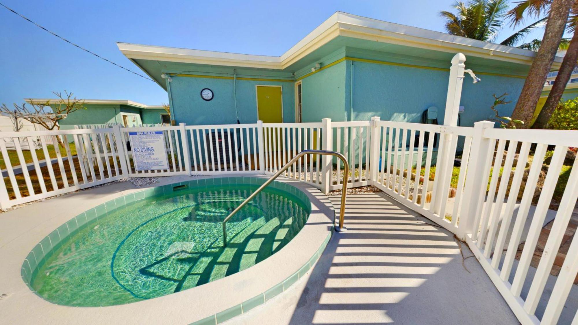 Apartment Unit 101 - 1Br Unit Wheated Pool And Hot Tub