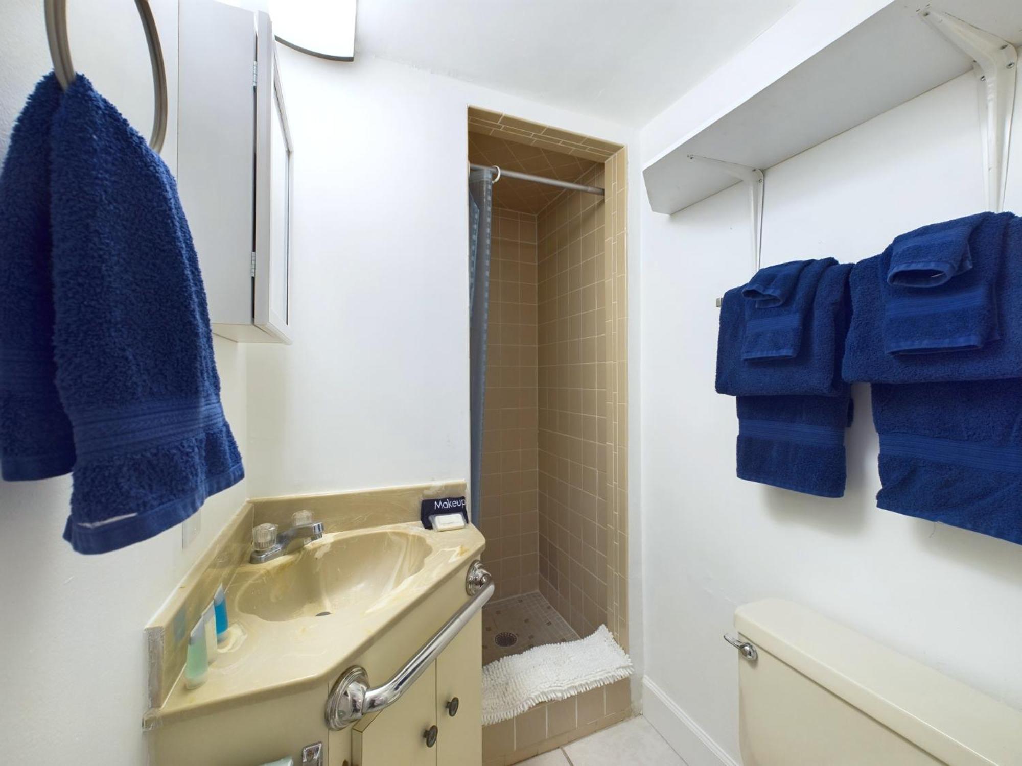 Unit 101 - 1Br Unit Wheated Pool And Hot Tub Apartment *