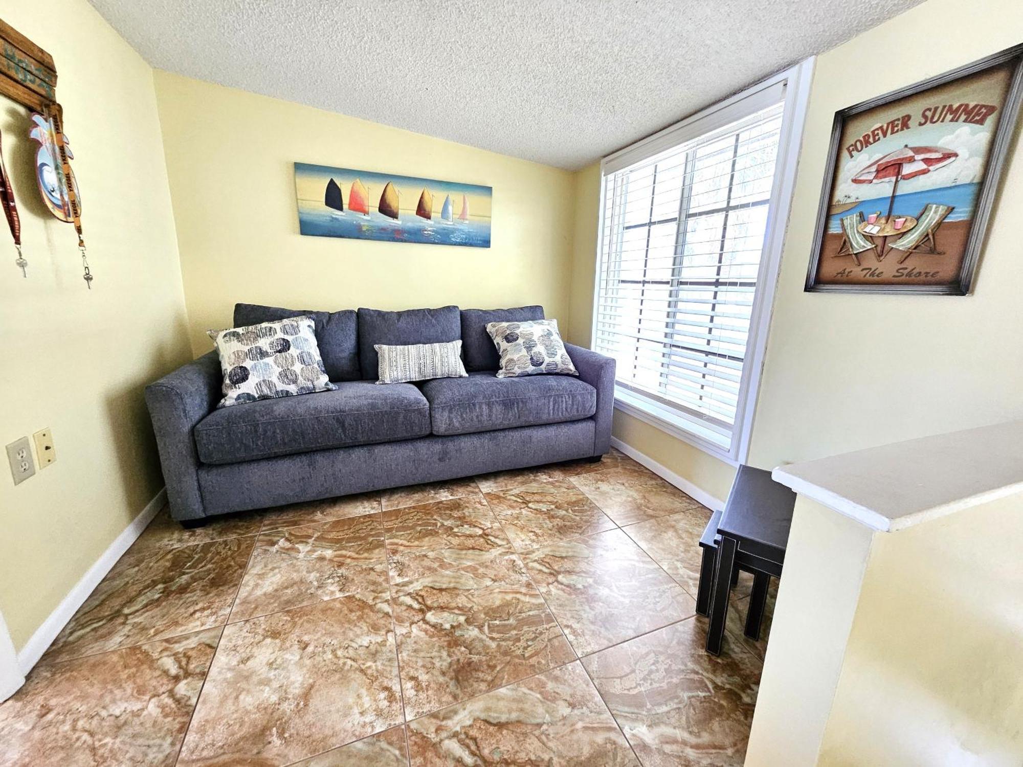 Large Oceanfront Wpool 8br Sleeps 24 * Cocoa Beach