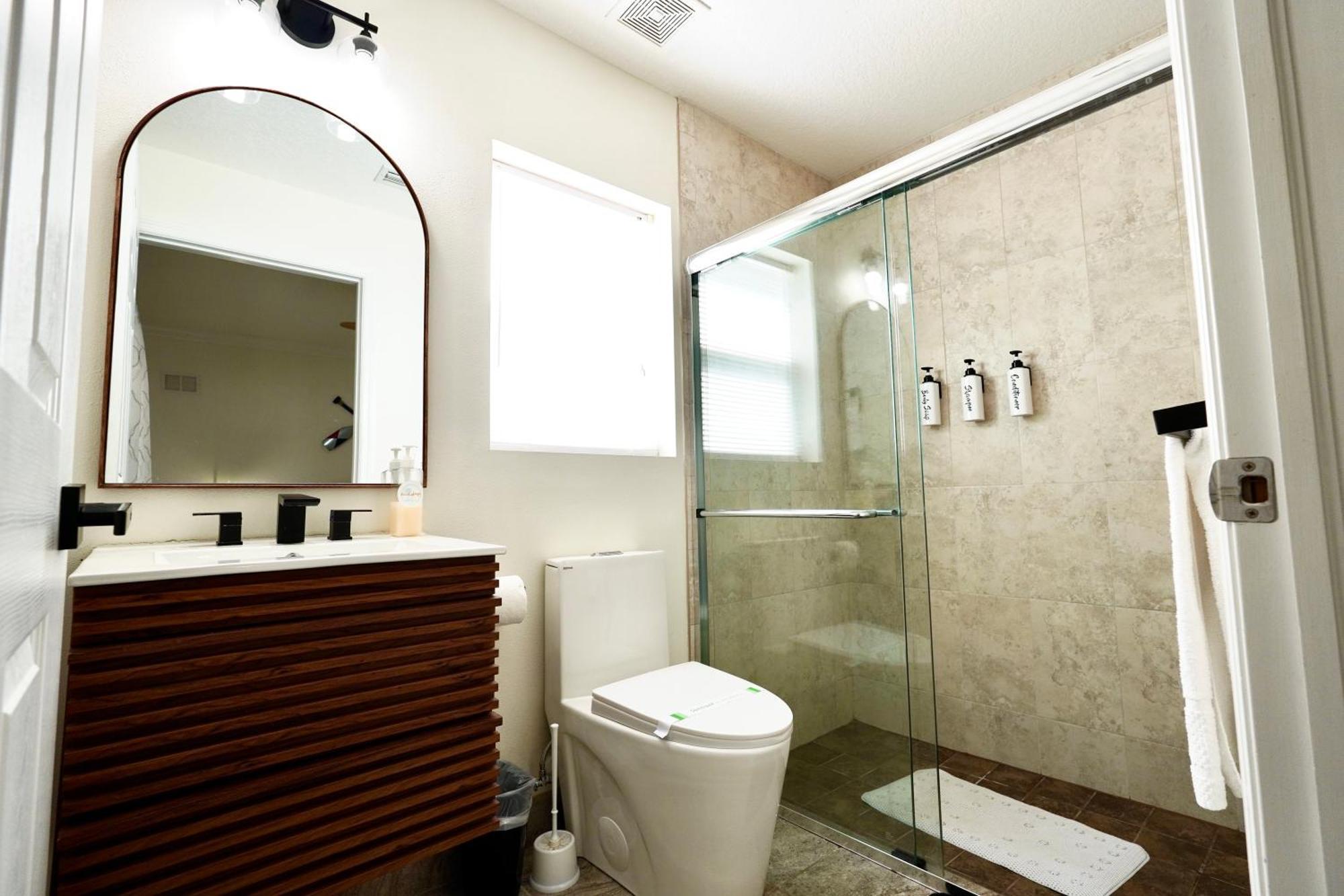 Luxury 2bd 2bth 5 Cocoa Beach