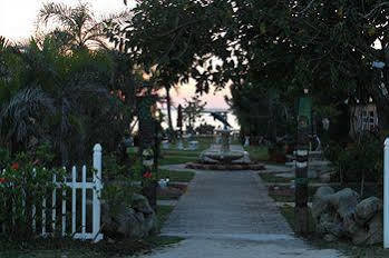 Motel Lost Paradise Cocoa Beach