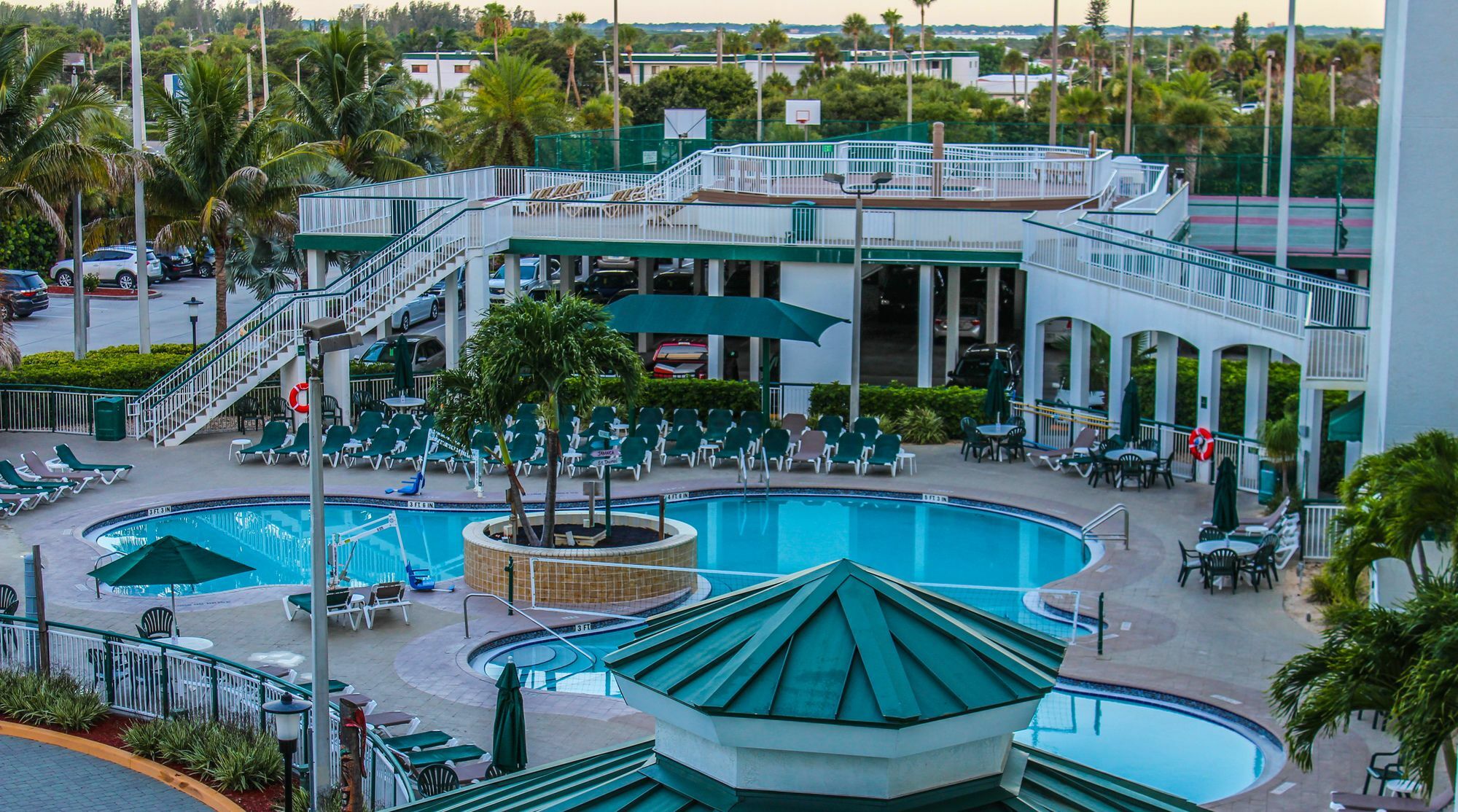 Resort The On Cocoa