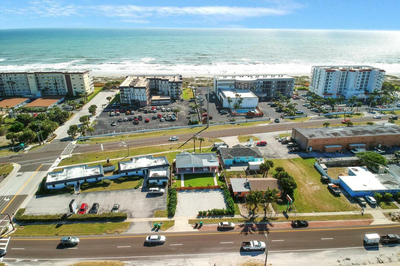 The Pink Flamingo Holiday home Cocoa Beach