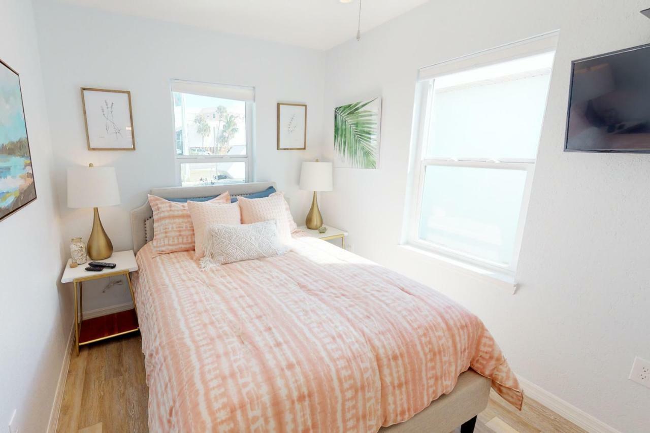The Pink Flamingo Holiday home Cocoa Beach