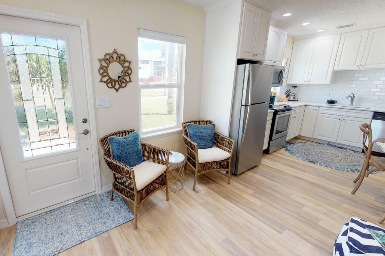 The Pink Flamingo Holiday home Cocoa Beach