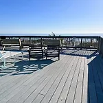 Anthony\'S On The Beach