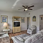 Sunny Cocoa Beach Home Walk To Sea And Attractions!